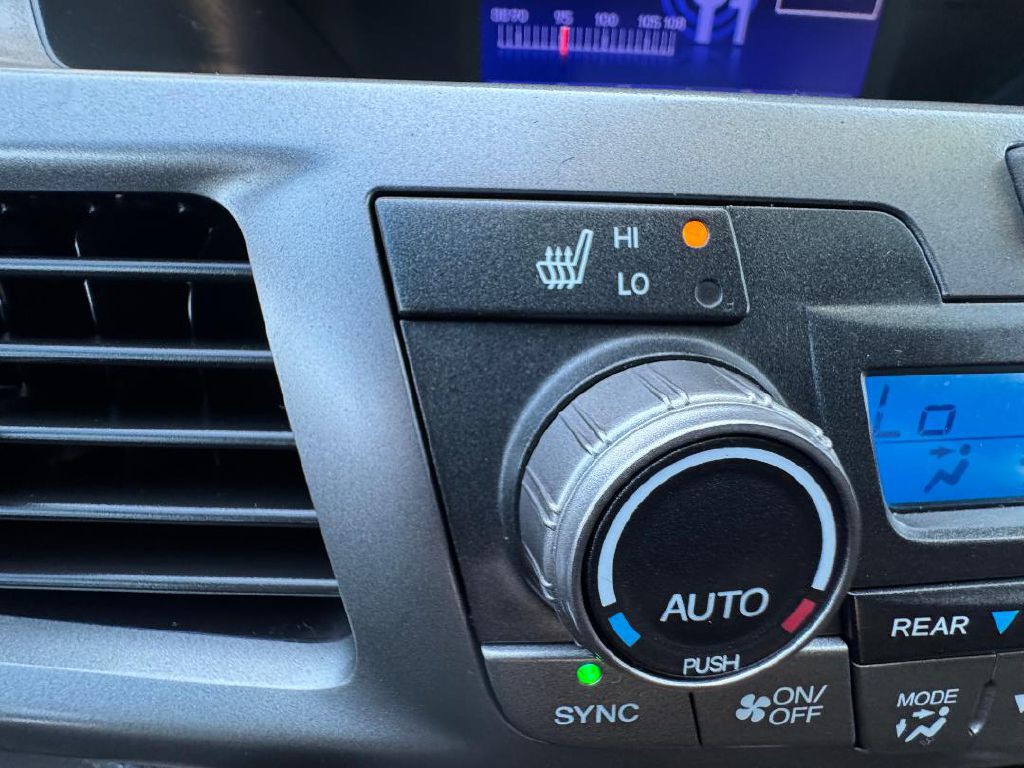 2012 Honda Odyssey Image 47