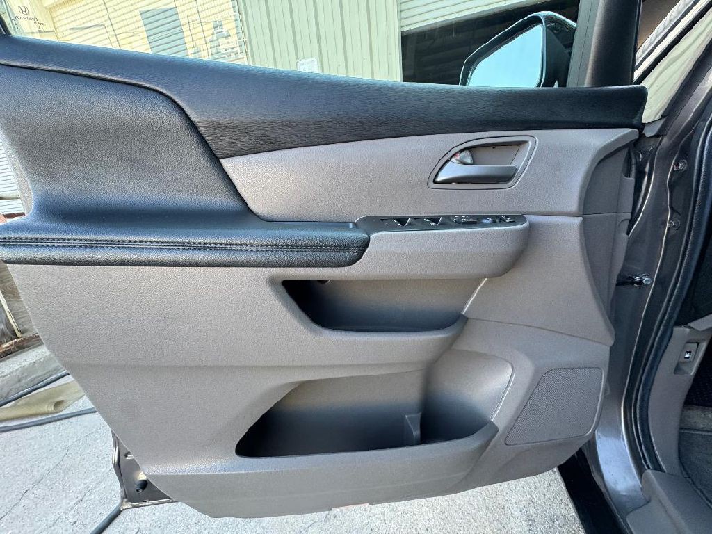 2012 Honda Odyssey Image 50