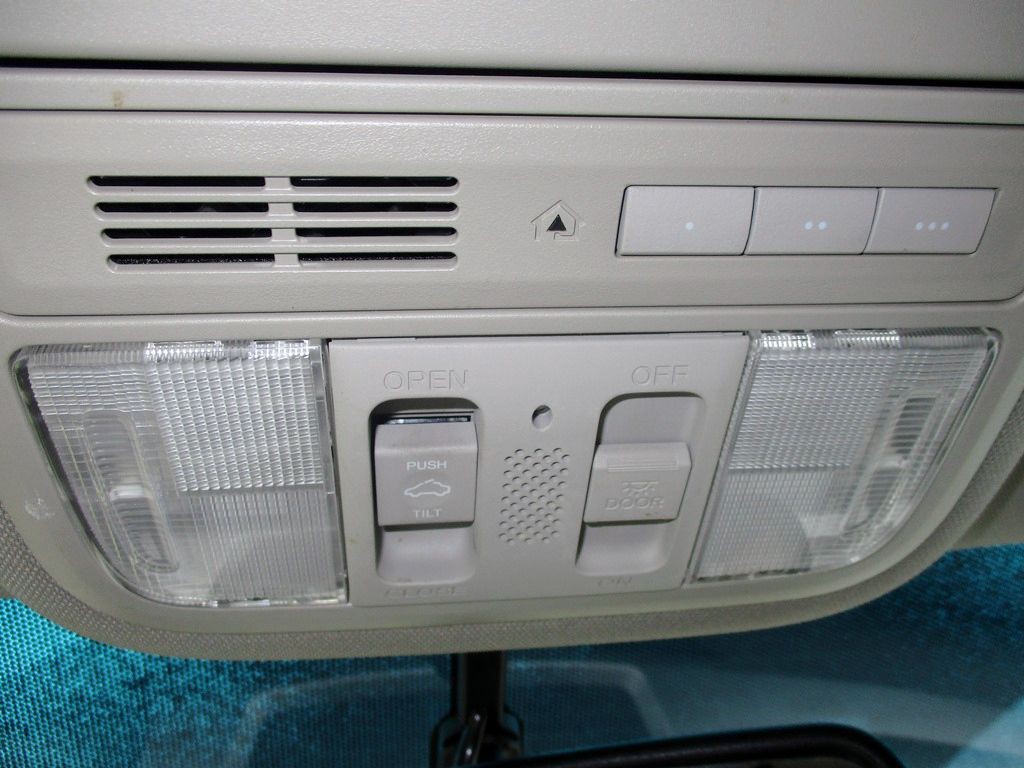 2012 Honda Odyssey Image 57