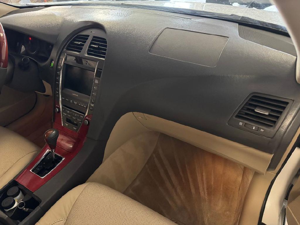 2007 Lexus ES Image 30