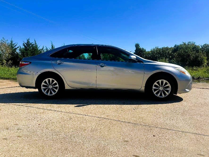 2015 Toyota Camry Image 5