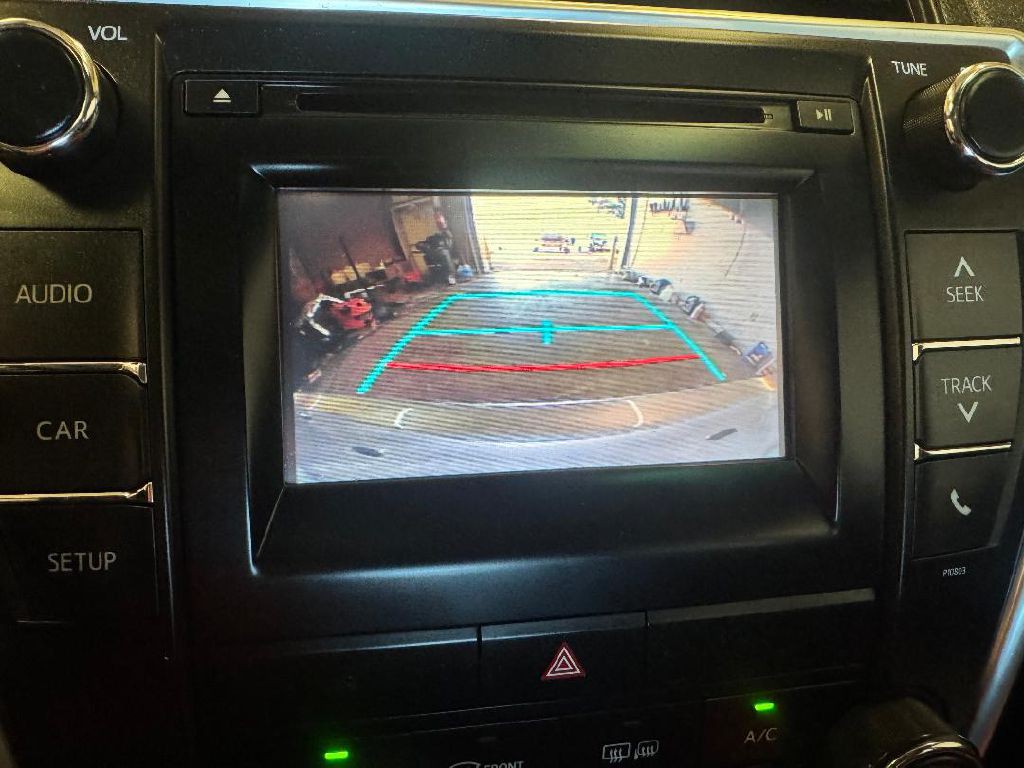 2015 Toyota Camry Image 35
