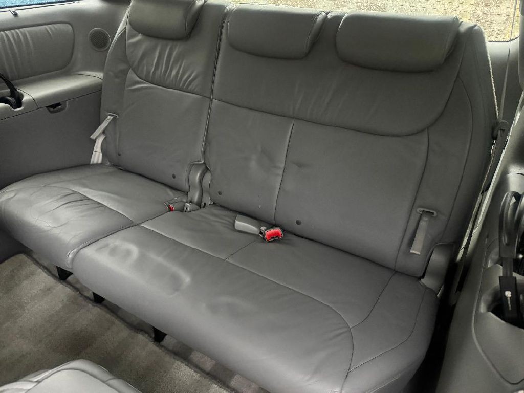 2008 Toyota Sienna Image 23