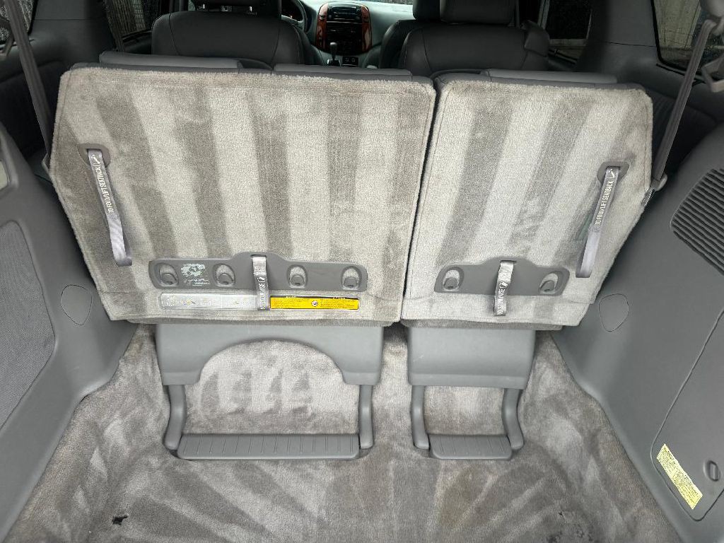 2008 Toyota Sienna Image 25