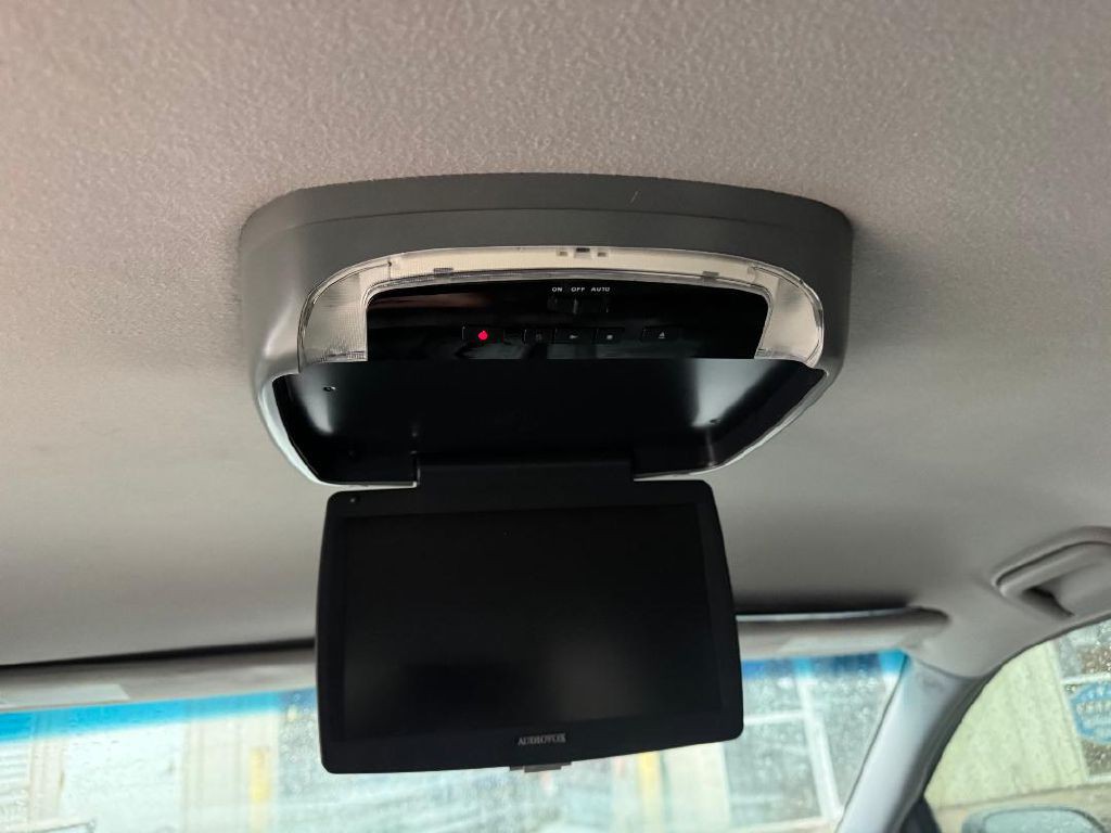 2008 Toyota Sienna Image 31