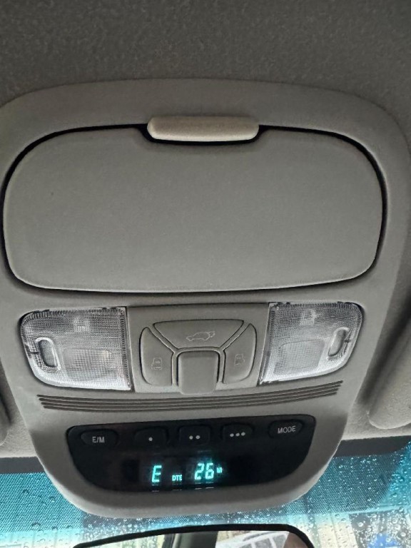 2008 Toyota Sienna Image 32