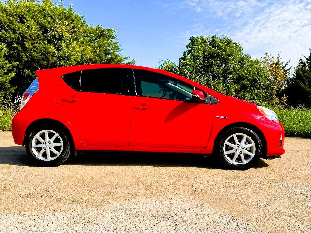2012 Toyota Prius Image 5