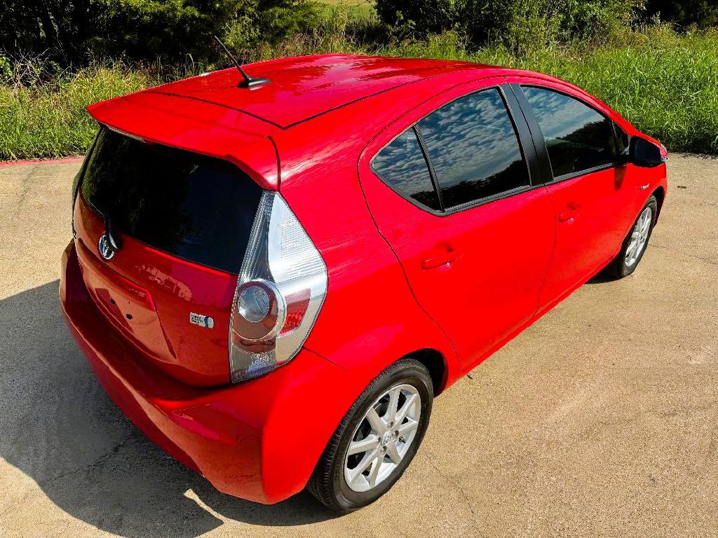2012 Toyota Prius Image 6
