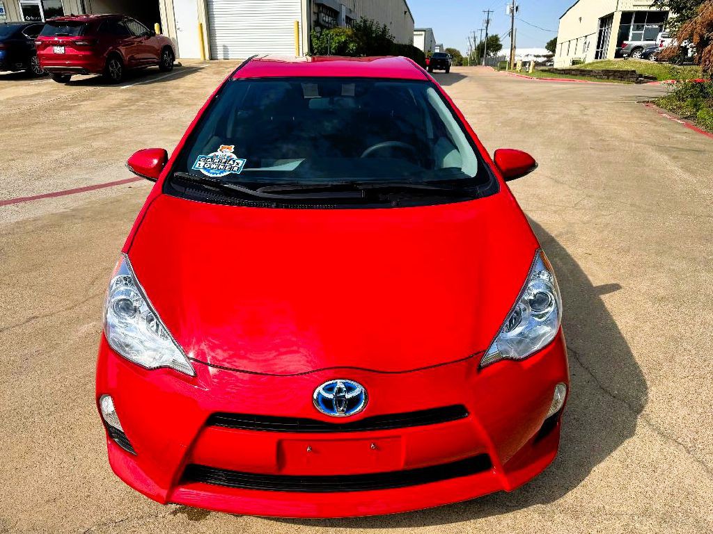 2012 Toyota Prius Image 14