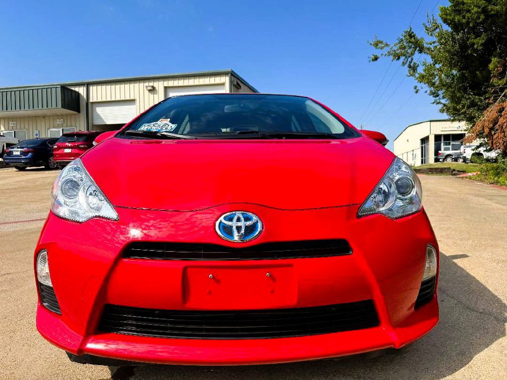 2012 Toyota Prius Image 15
