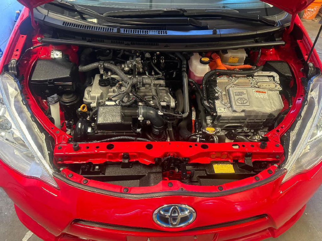 2012 Toyota Prius Image 20