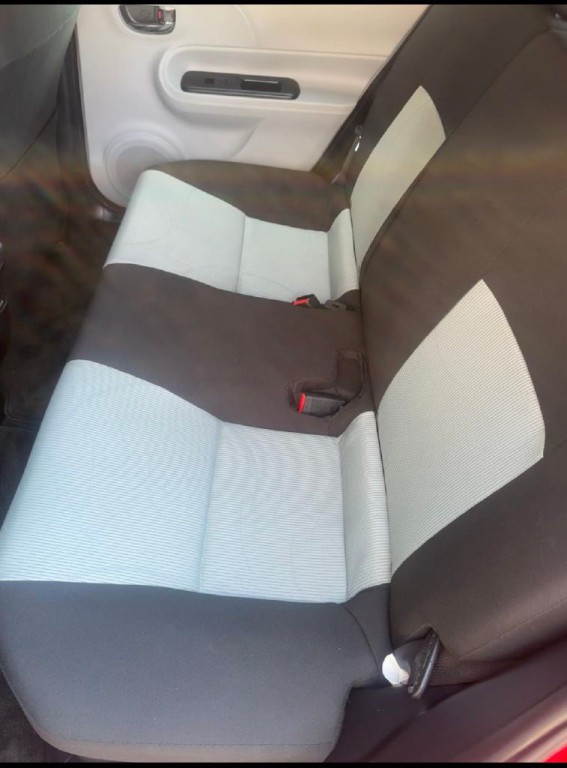 2012 Toyota Prius Image 30