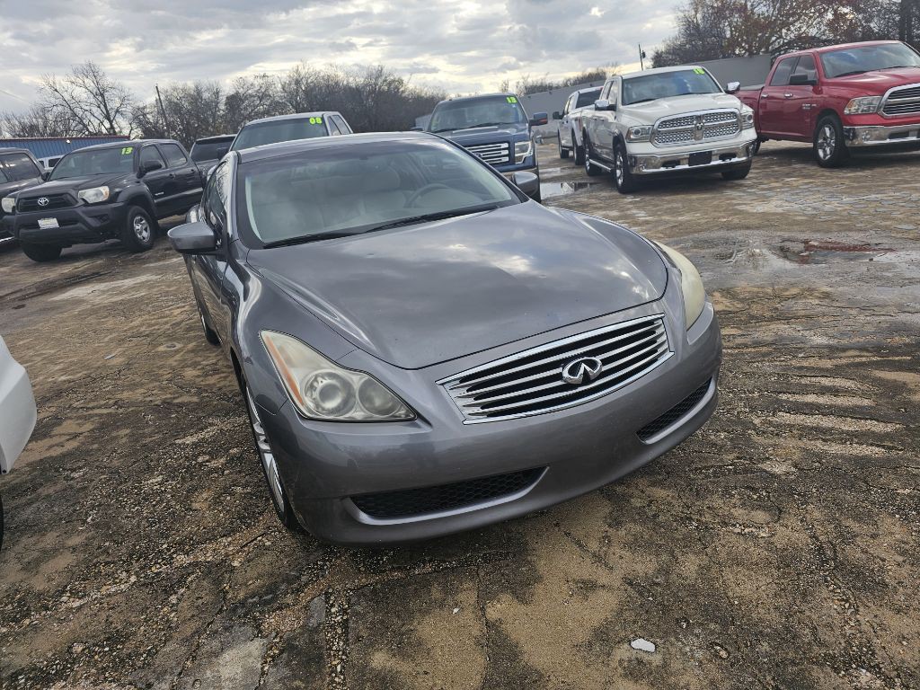 2010 INFINITI G37 Image 3
