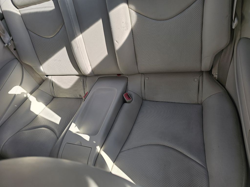 2010 INFINITI G37 Image 12