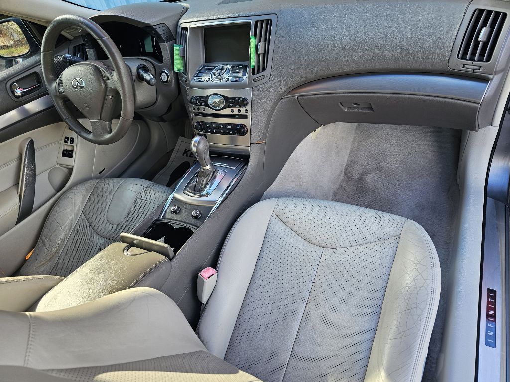 2010 INFINITI G37 Image 14