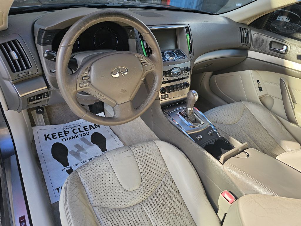2010 INFINITI G37 Image 15