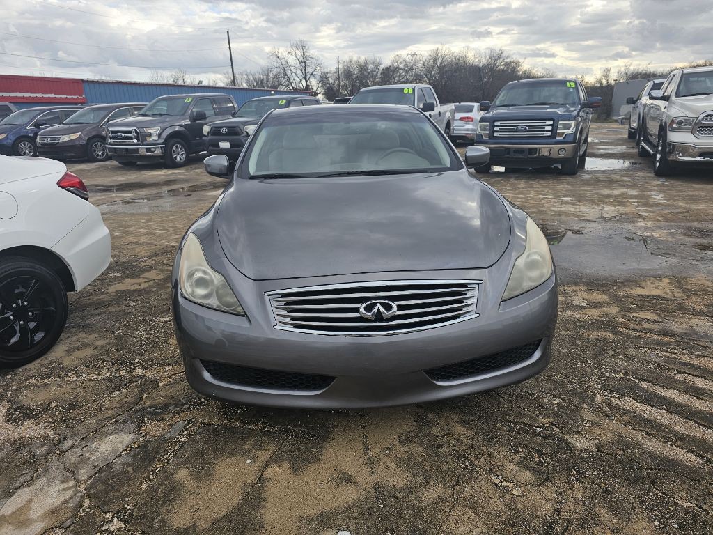 2010 INFINITI G37 Image 9