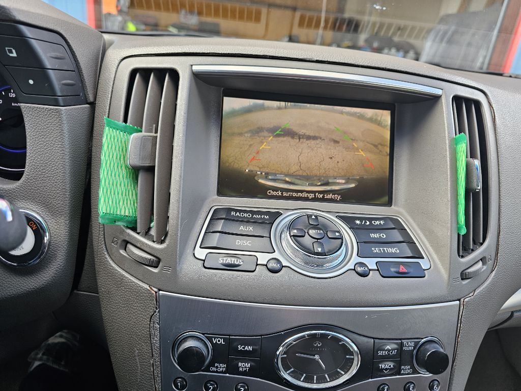 2010 INFINITI G37 Image 22
