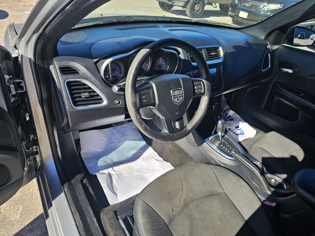 2013 Dodge Avenger Image 12