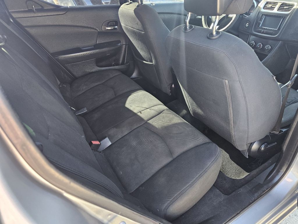 2013 Dodge Avenger Image 17