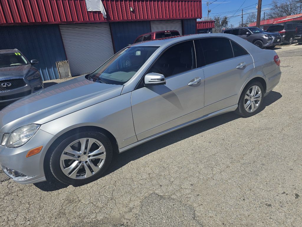 2011 Mercedes-Benz E-Class Image 2
