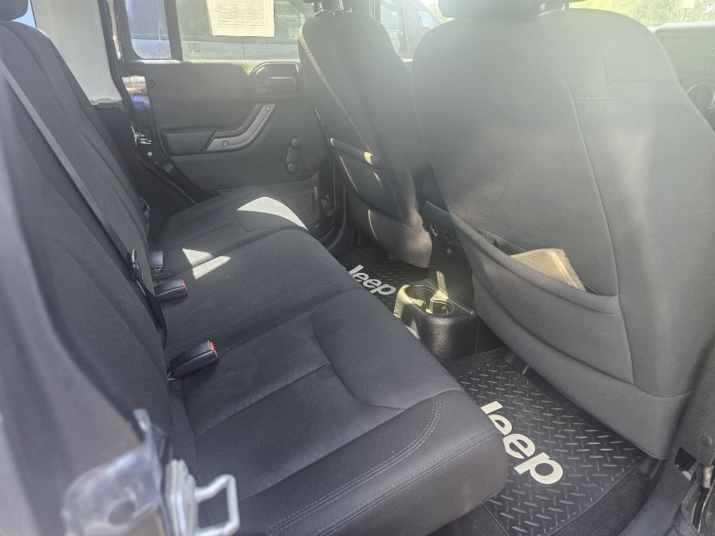 2015 Jeep Wrangler Unlimited Image 13