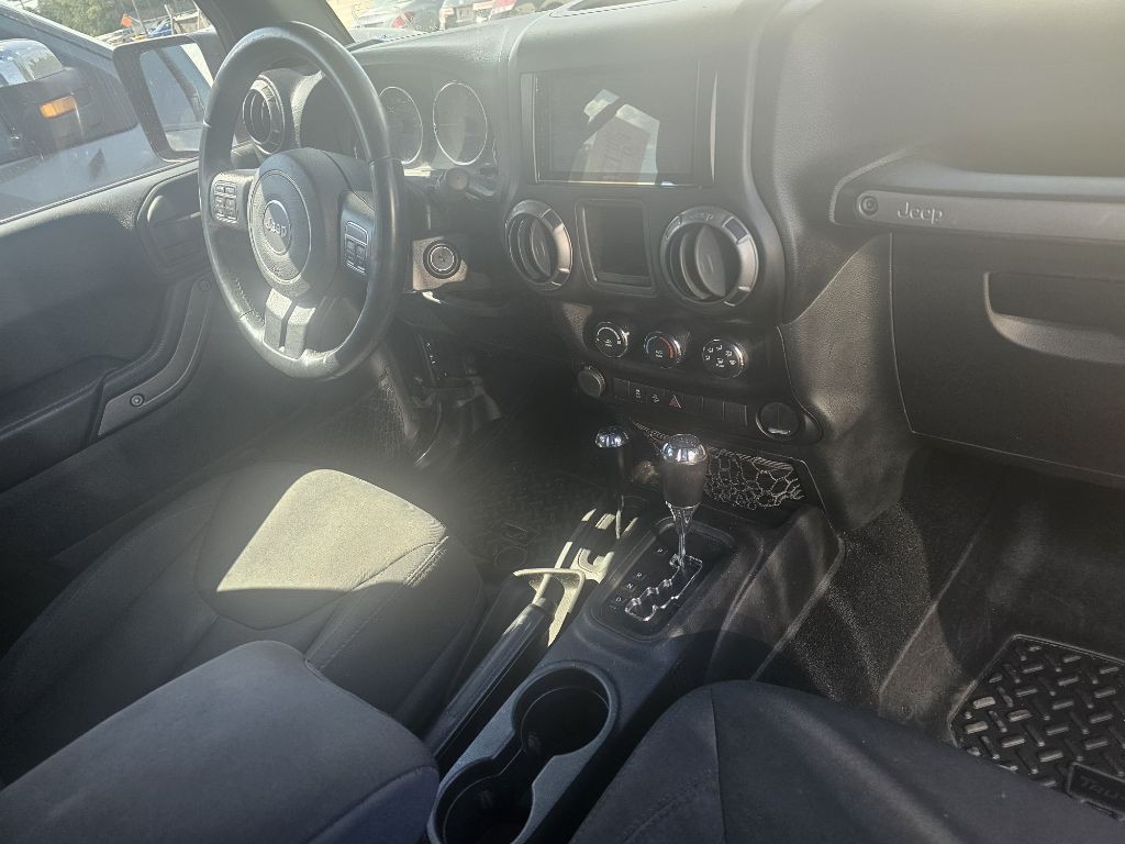 2015 Jeep Wrangler Unlimited Image 14
