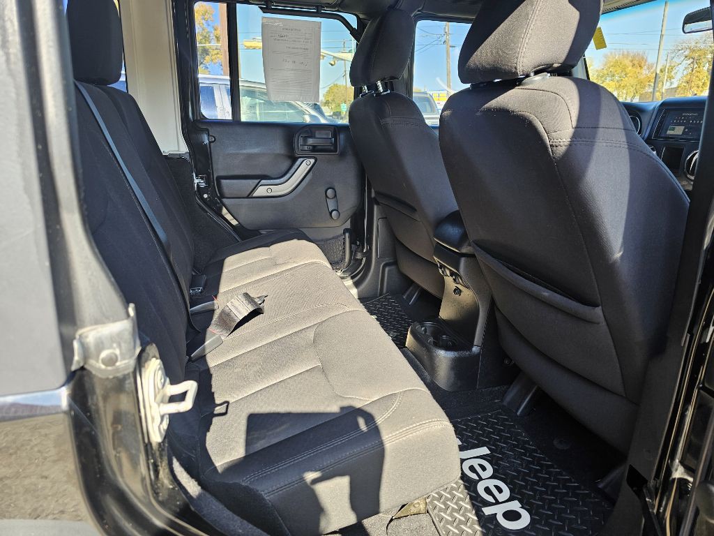 2015 Jeep Wrangler Unlimited Image 21