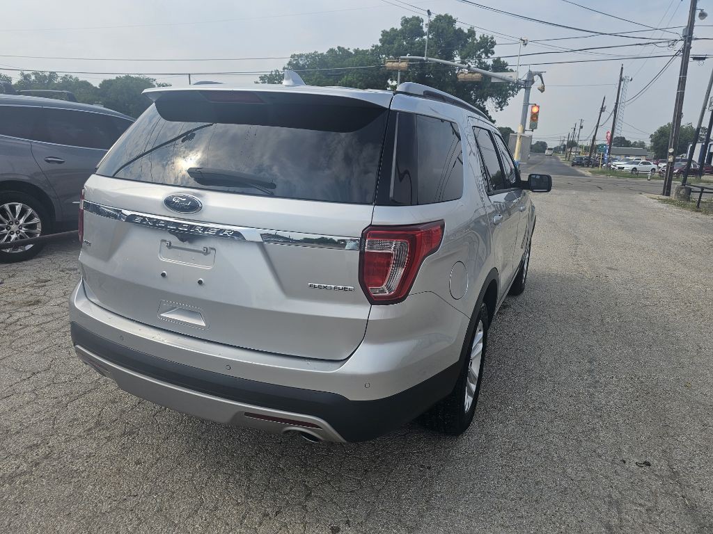 2016 Ford Explorer Image 24
