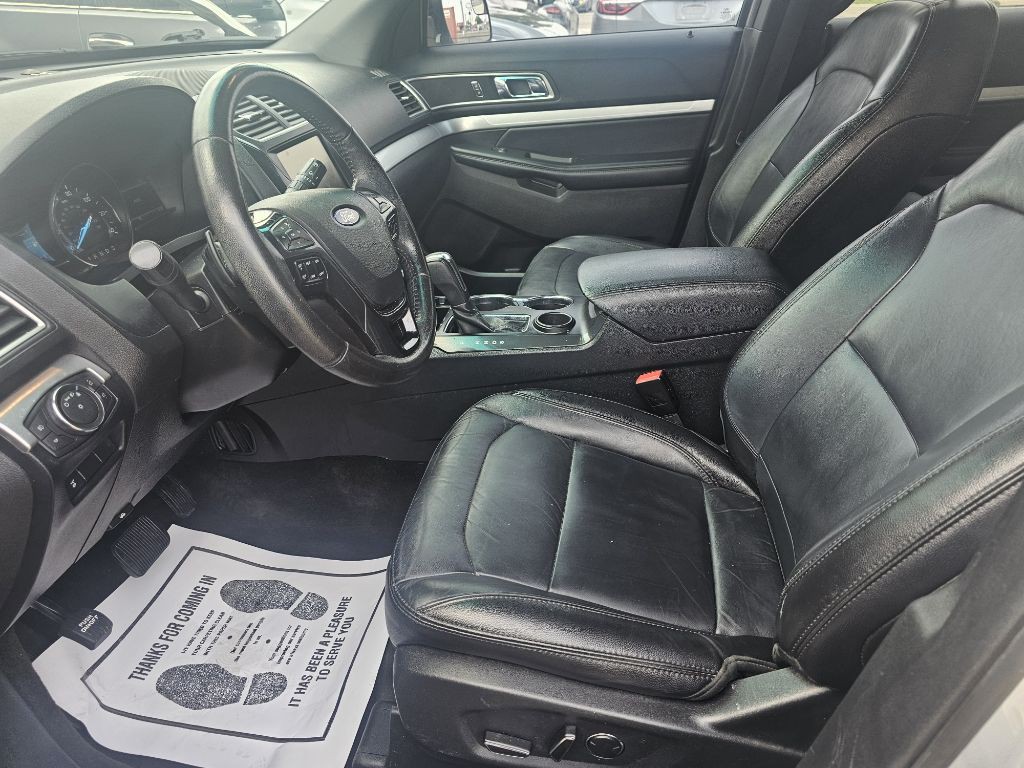 2016 Ford Explorer Image 35