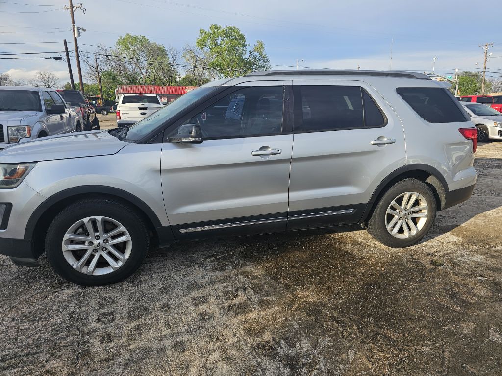 2016 Ford Explorer Image 4