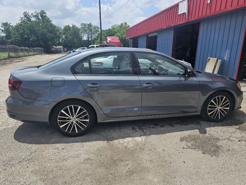 2016 Volkswagen Jetta Image 4