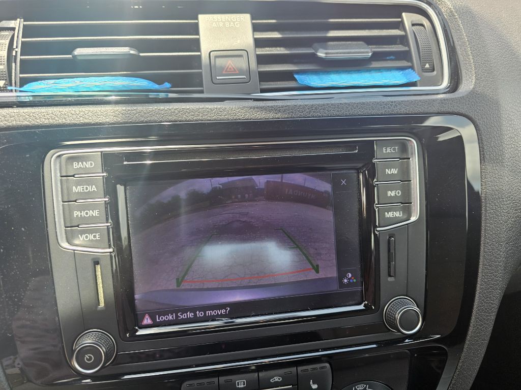 2016 Volkswagen Jetta Image 10