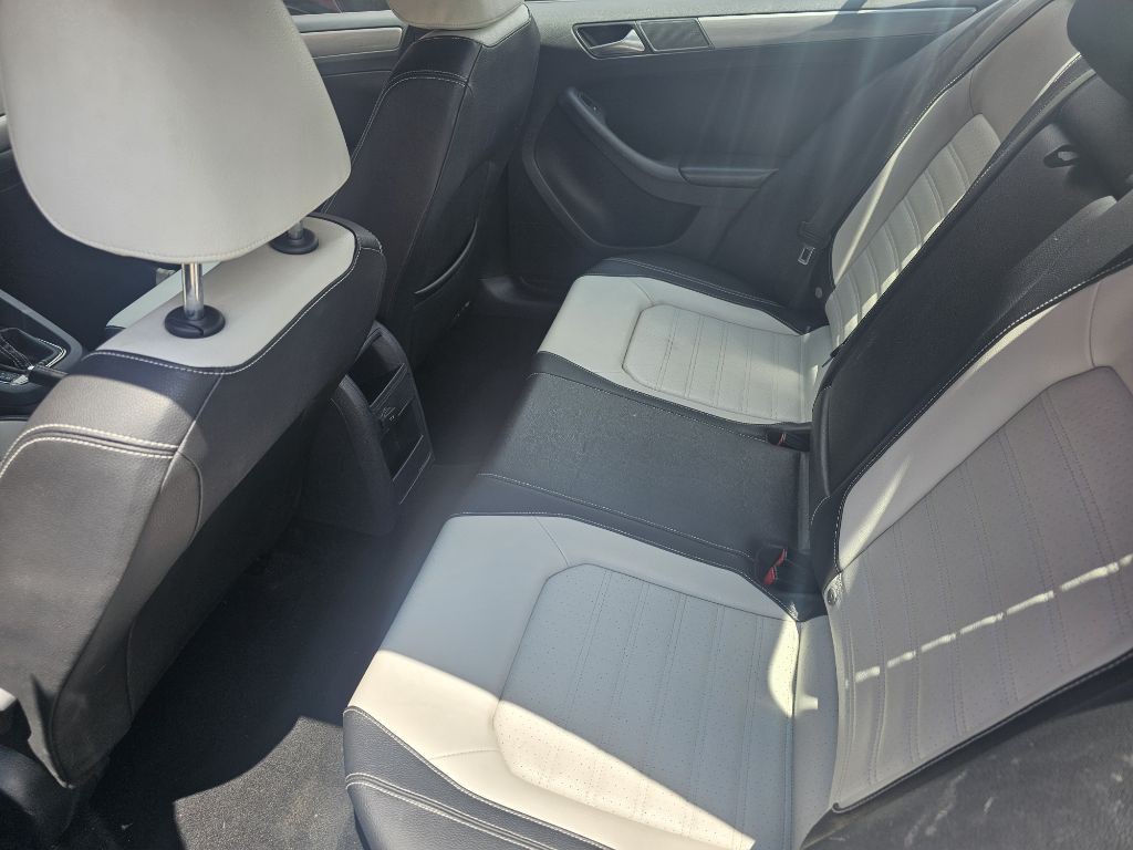 2016 Volkswagen Jetta Image 16