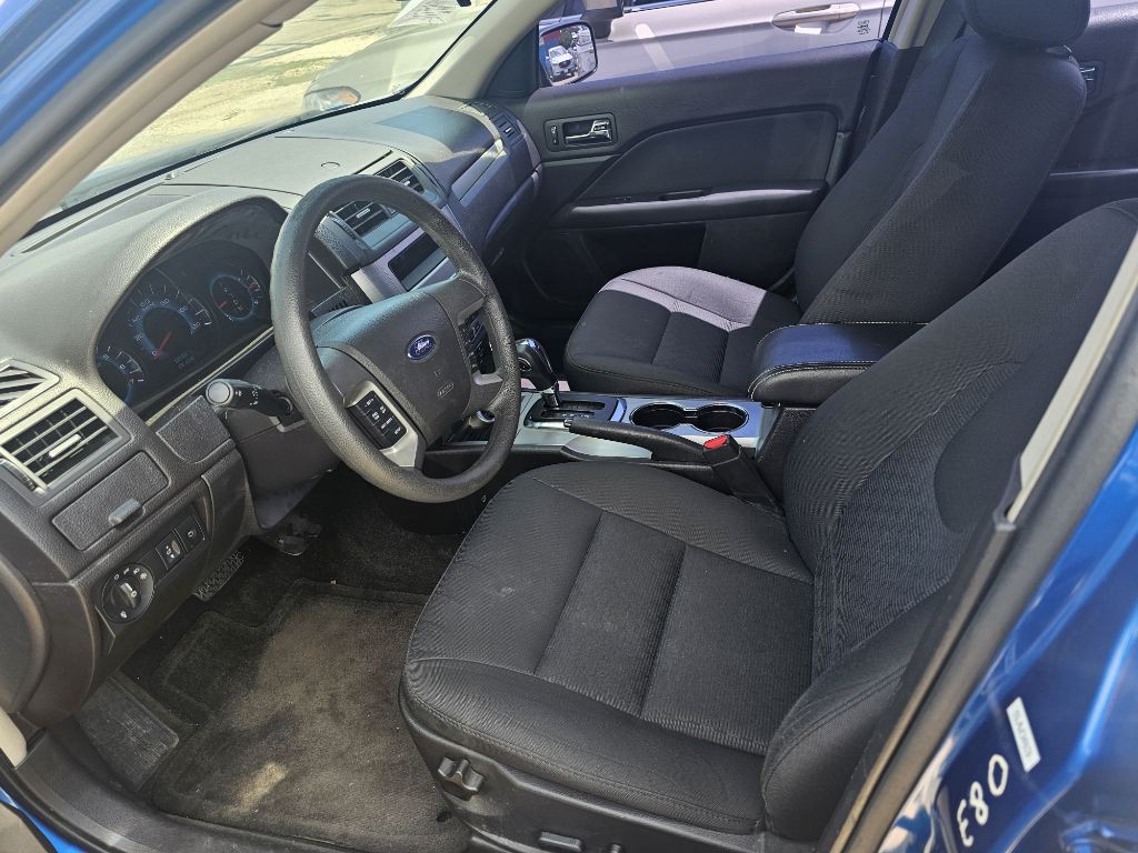2011 Ford Fusion Image 16
