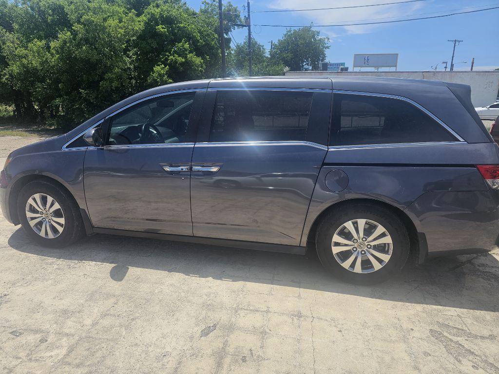 2015 Honda Odyssey Image 2