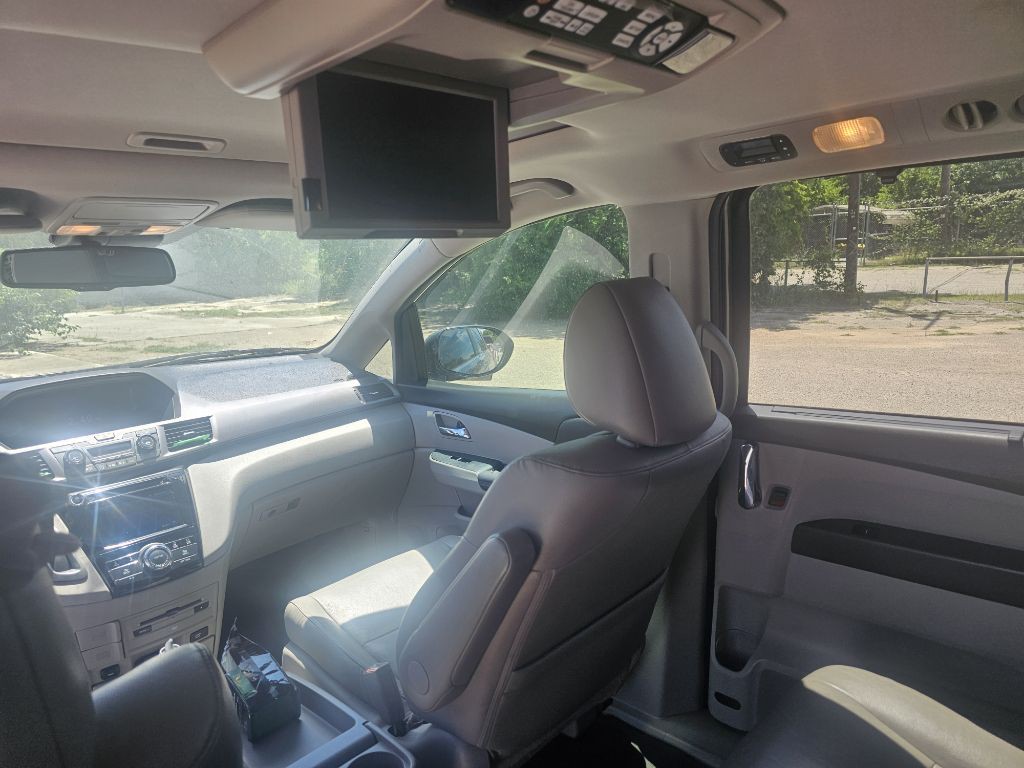 2015 Honda Odyssey Image 5