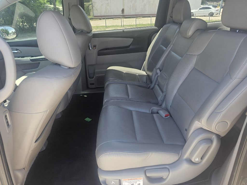 2015 Honda Odyssey Image 7