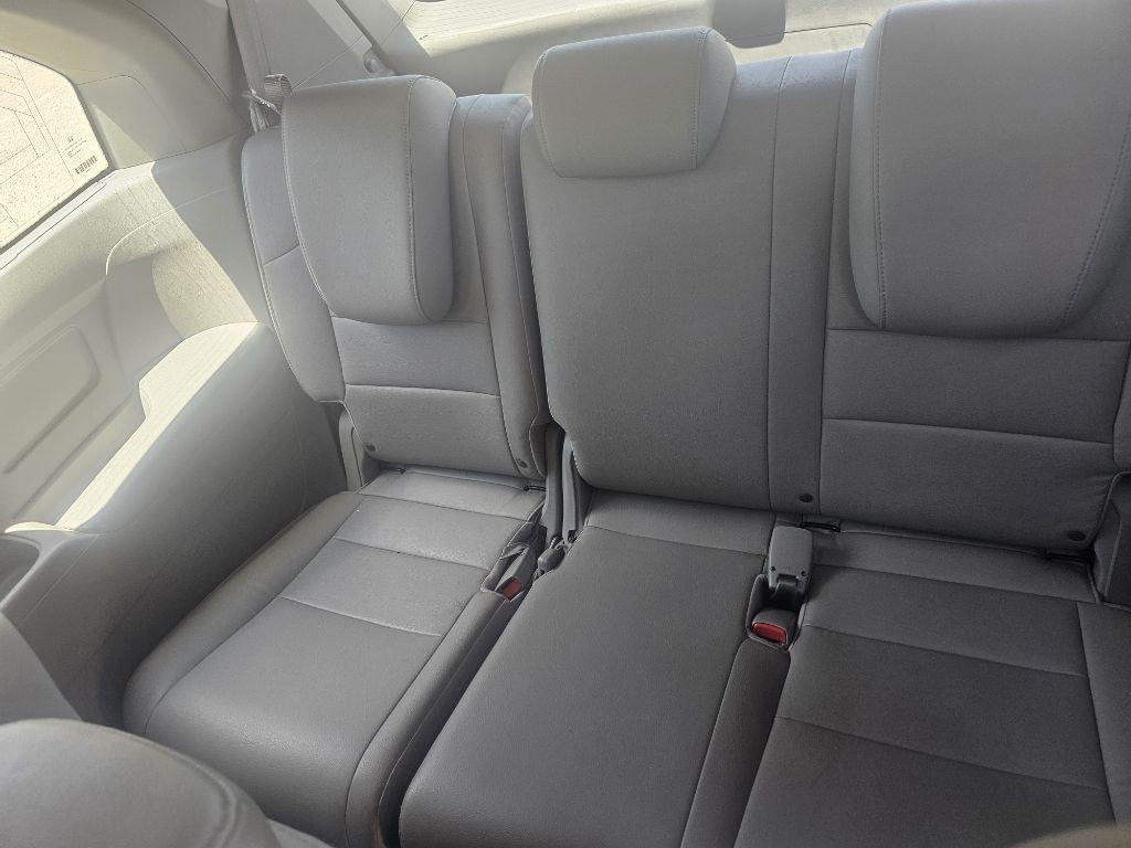 2015 Honda Odyssey Image 10