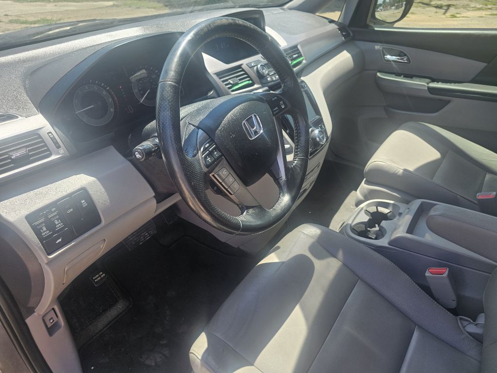 2015 Honda Odyssey Image 13