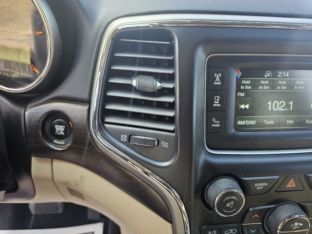 2015 Jeep Grand Cherokee Image 16