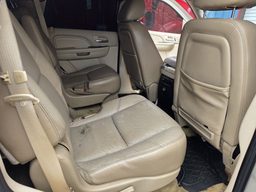 2007 Cadillac Escalade Image 13