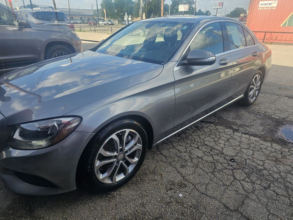 2015 Mercedes-Benz C-Class Image 4
