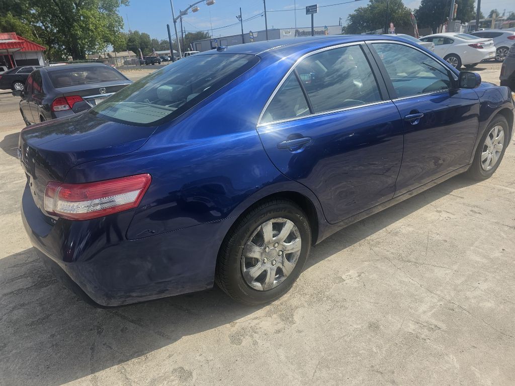 2011 Toyota Camry Image 12