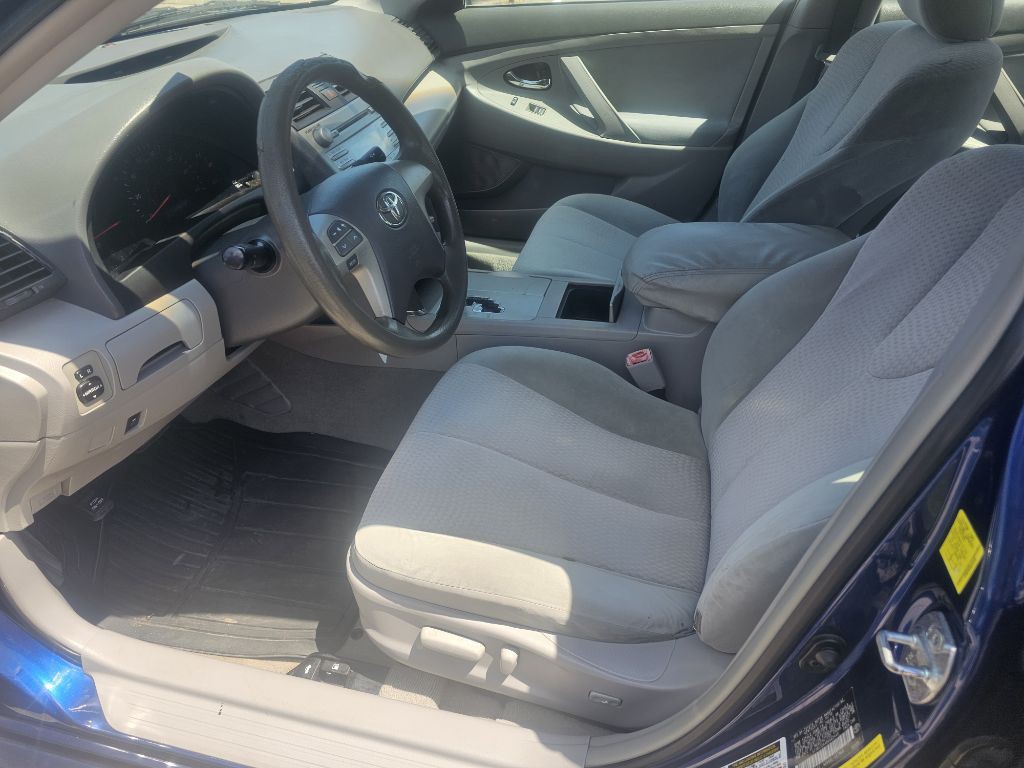 2011 Toyota Camry Image 15