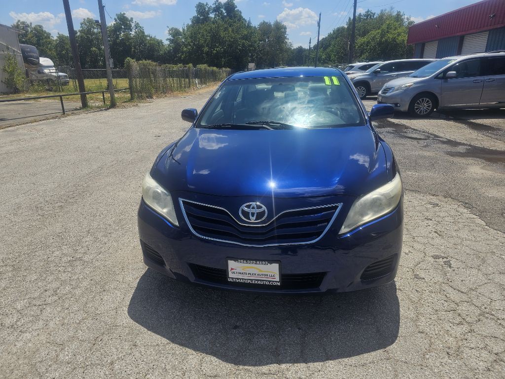 2011 Toyota Camry Image 1