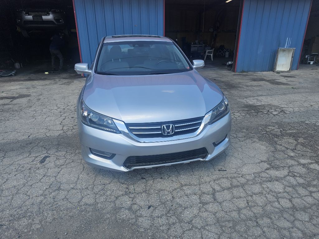 2013 Honda Accord Image 2