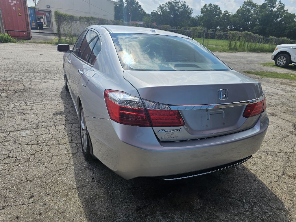 2013 Honda Accord Image 17