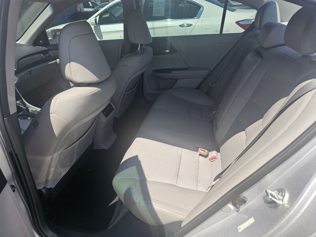 2013 Honda Accord Image 21
