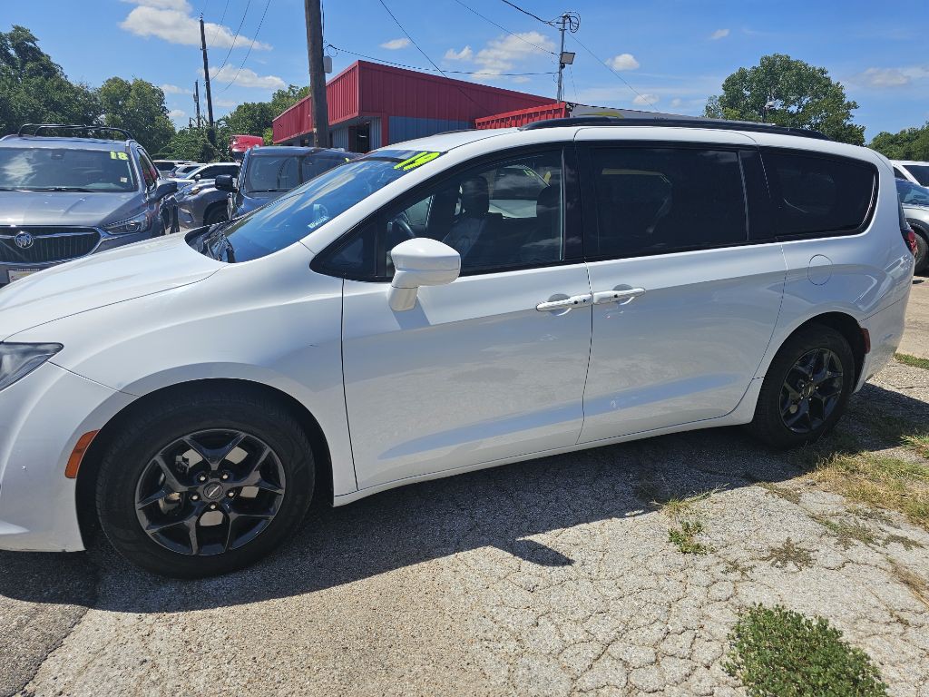 2019 Chrysler Pacifica Image 12